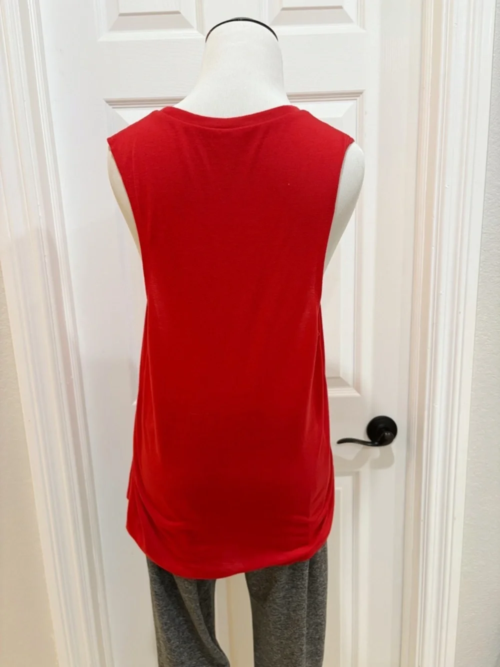 Pure Barre Classic Red LOVE Tank Top Size Large - Picture 3 of 5